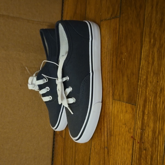 Gigil Girls Sneakers - Picture 2 of 5